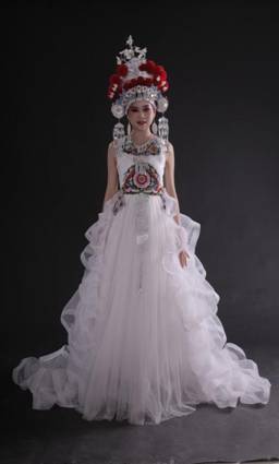 唐小丽谈球吧体育官网入口服装设计《白衣如褶》